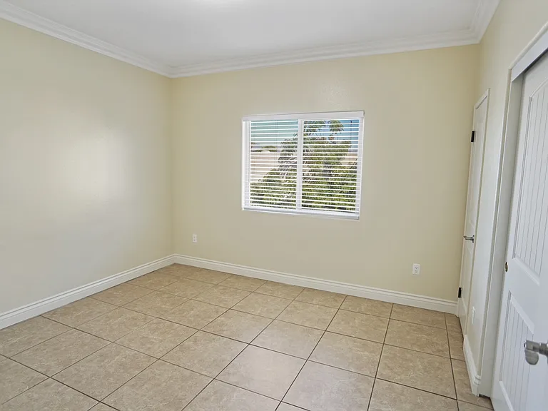 12713 San Fernando Rd #107 — Photo 7