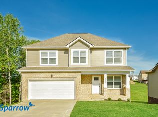 831 Cedar Ln, Springfield, TN 37172