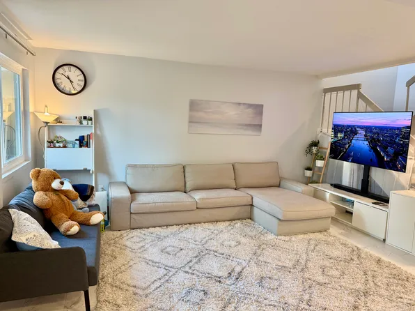 4441 Vision Dr APT 5, San Diego, CA 92121