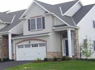 129 Baneberry Ln, Lititz, PA 17543