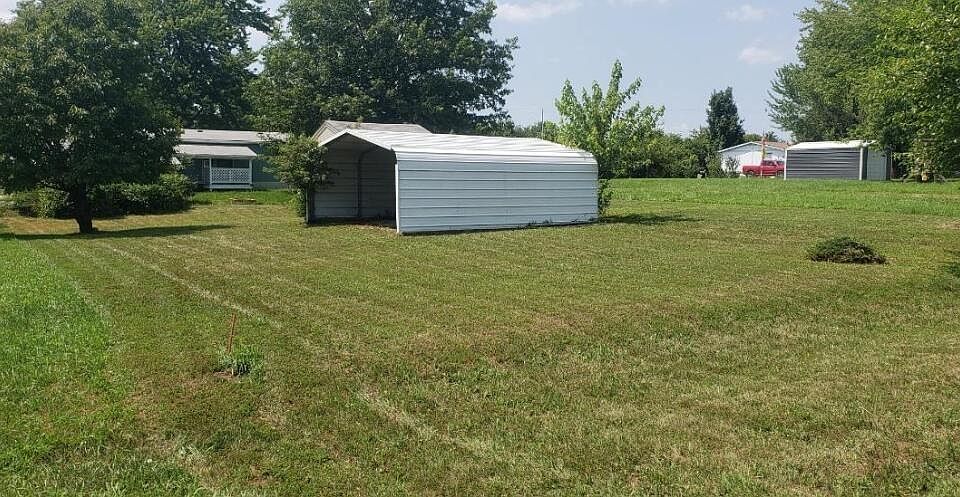 1st image of 33 Doepath Ln