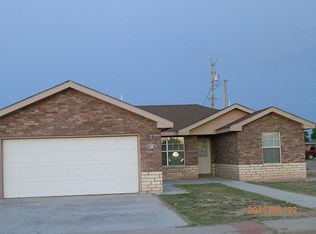 1208 S Johnson St, Pecos, TX 79772