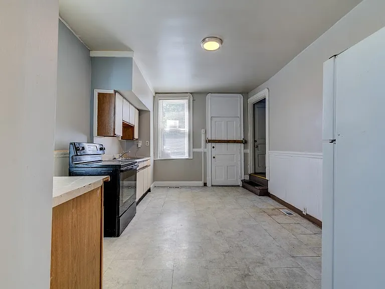 3745 Pennsylvania Ave — Photo 10