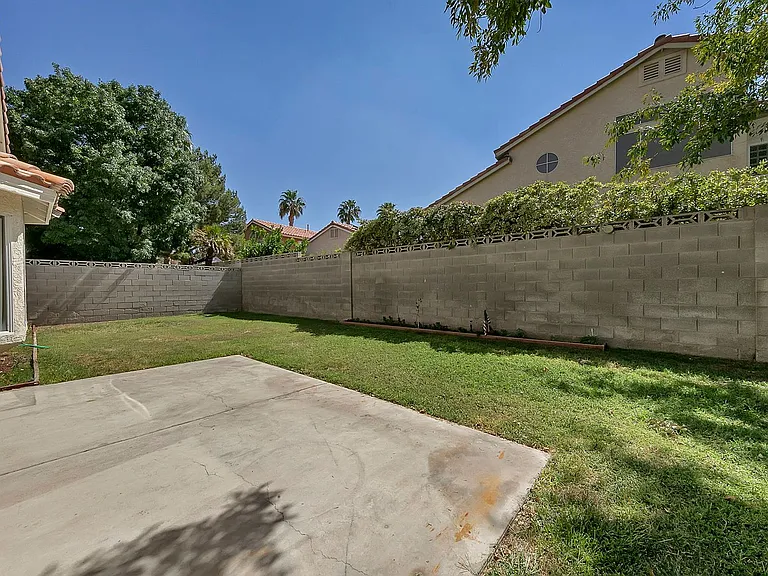 151 Kachina Dr — Photo 33