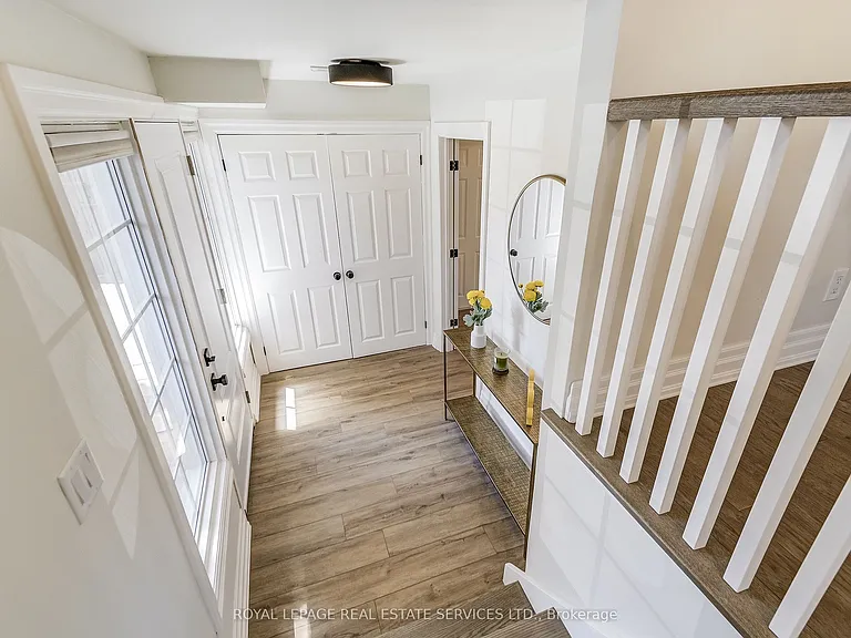 351 Strathcona Dr — Photo 9