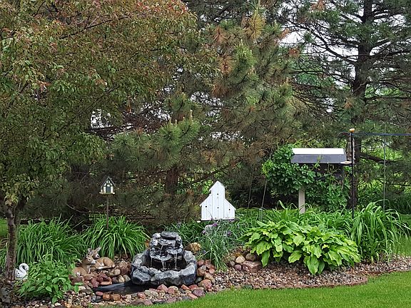 Outdoors Landscaping/pond