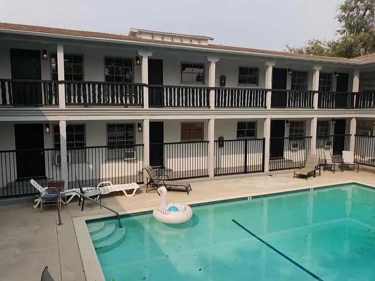 1831 Riverside Dr #3 — Photo 9
