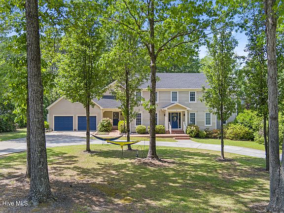 4th image of 2215 Perry Drive