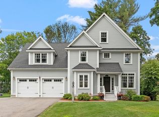 678 Andover St, Lowell, MA 01852