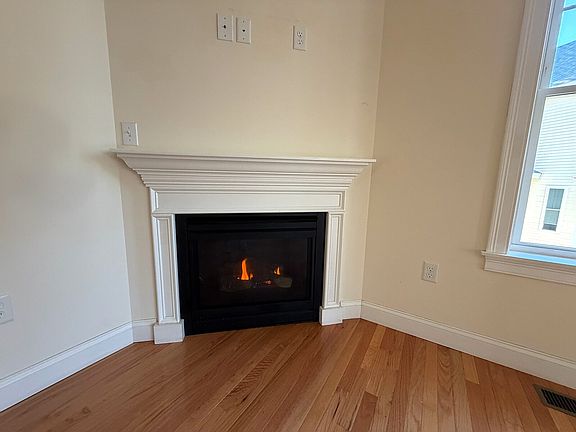 2nd image of 109 Indian Ridge Ter