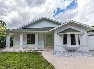 827 102nd Ave N, Naples, FL 34108
