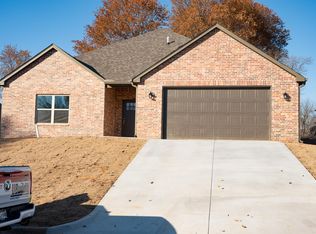 3306 Heritage Hills Pkwy, Claremore, OK 74019