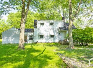 7561 Hickory Rd, Bedford, OH 44146