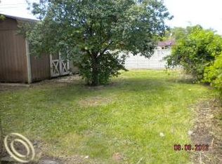 30515 Groveland St, Madison Heights, MI 48071