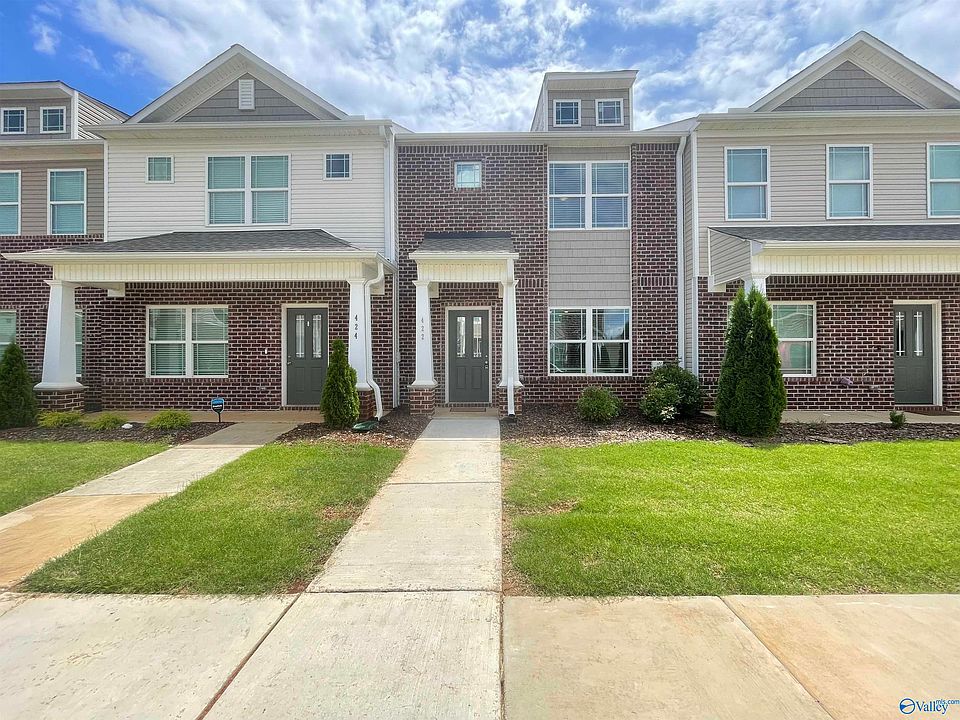 1st image of 422 Falls Pointe