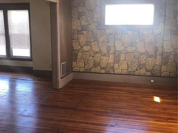2nd image of 144 Bishop Ave #46