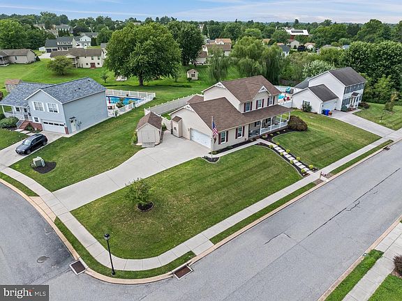2nd image of 151 Branch Cir