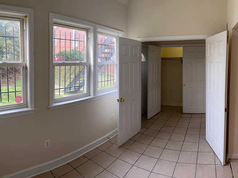 2716 4th St NE #2 — Photo 3
