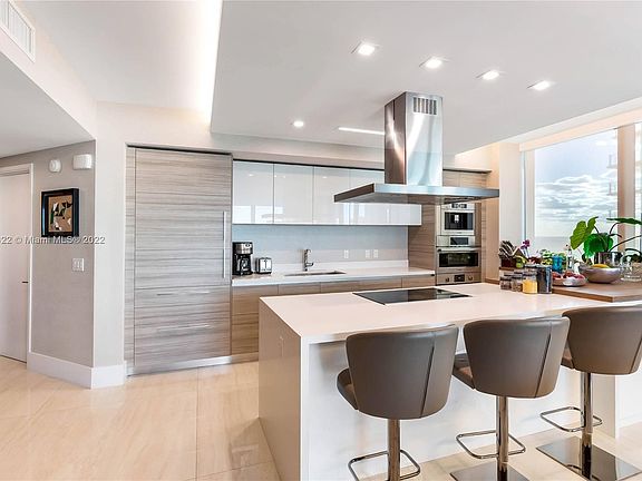 4th image of 300 Sunny Isles Blvd #4-2107