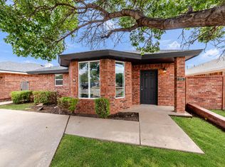 724 Hickory St, Levelland, TX 79336