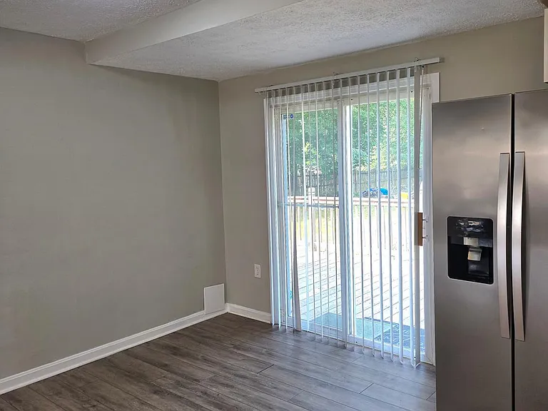 8313 Gibbons Dr — Photo 5