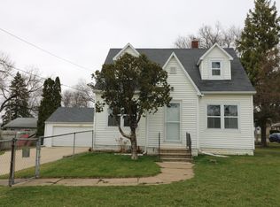 1140 W Donald St, Waterloo, IA 50703