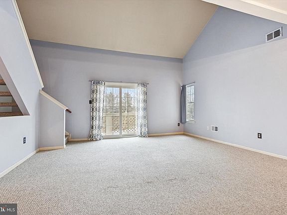 4th image of 714 Foxmeadow Dr #714