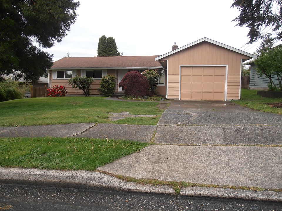 1st image of 4827 188th St SW
