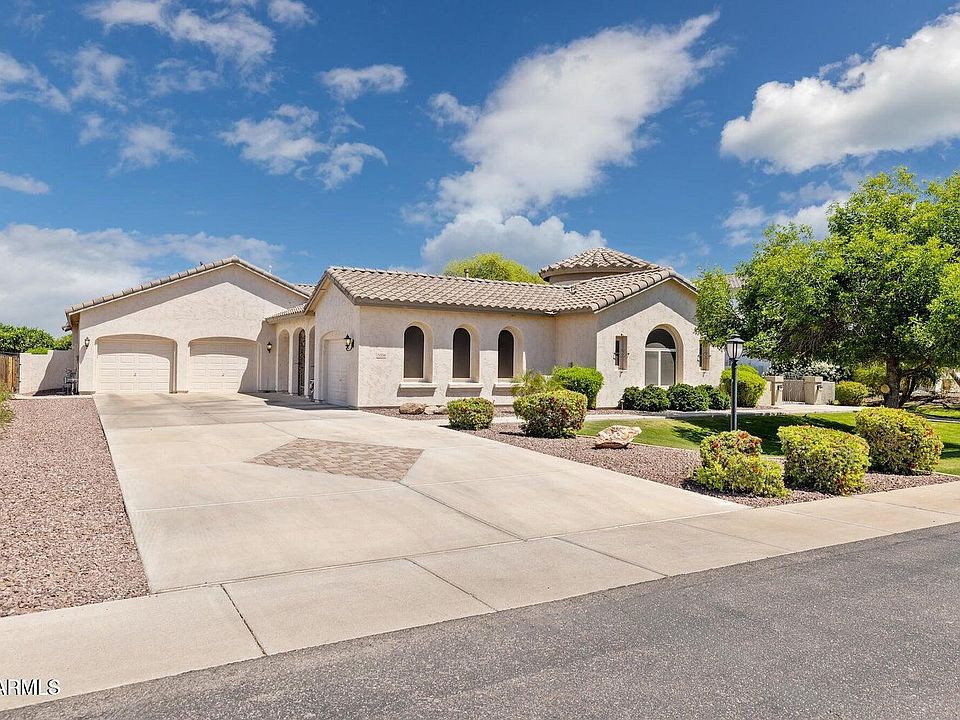 2nd image of 3356 E VALLEJO Court