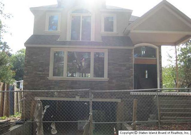 1st image of 54 Harborview Pl