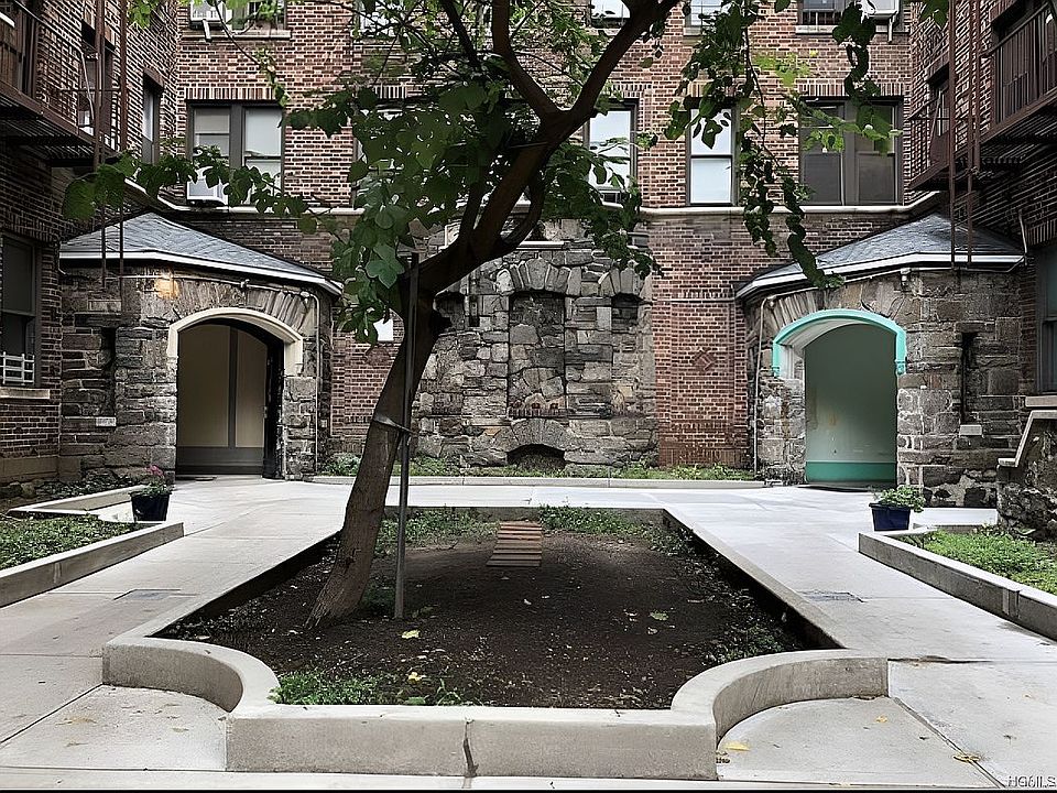 1st image of 1177 Anderson Ave APT 3B