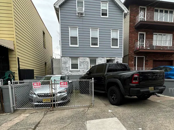 179 Griffith St, Jersey City, NJ 07307