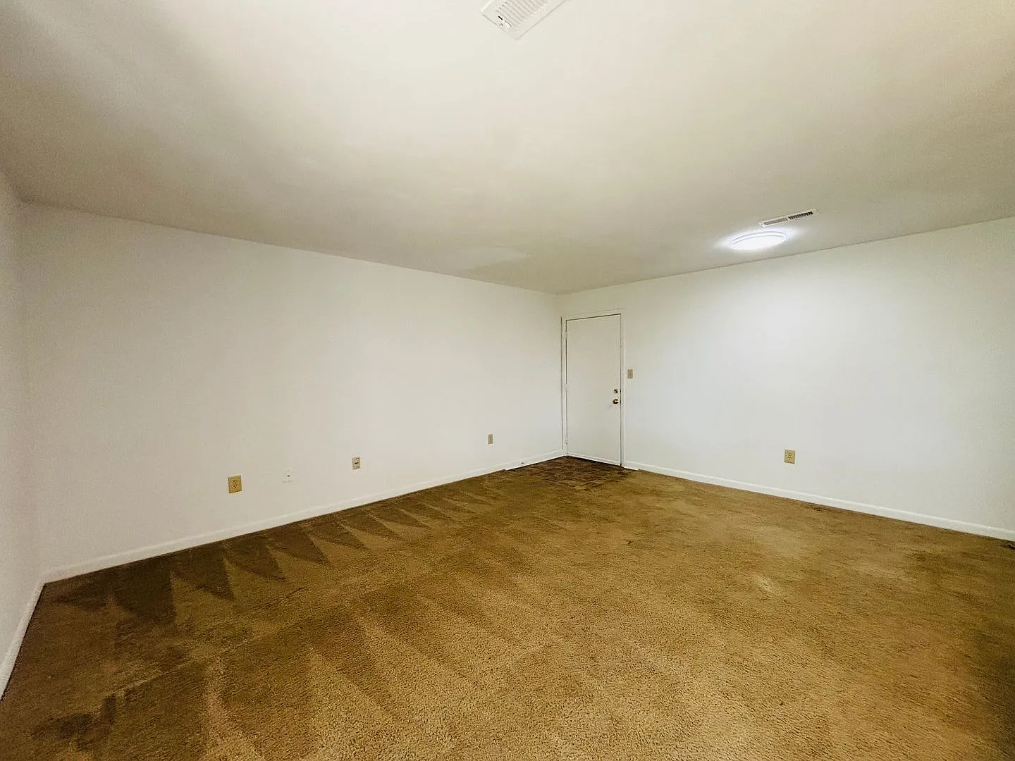 3 Bedroom 2 Bath Condo — Photo 4