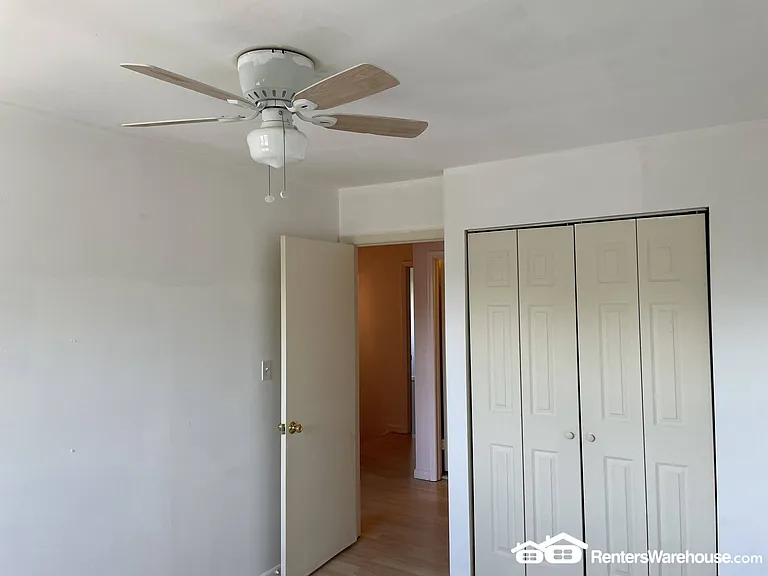 9923 Valley Park Dr — Photo 16