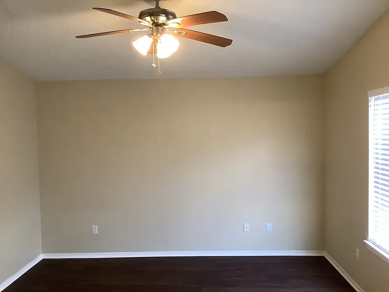 6609 Country Hills Ct NW — Photo 11