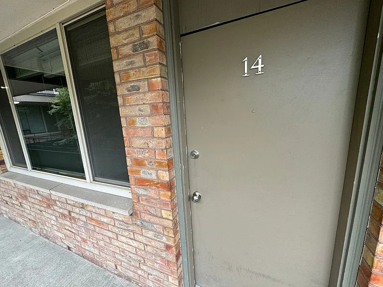 6547 4th Ave NE — Photo 6