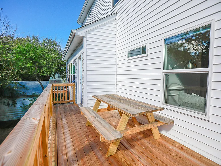 1511 Lea View Ave — Photo 22