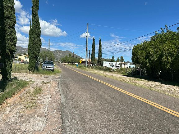 4th image of 2060 S Barnett Rd