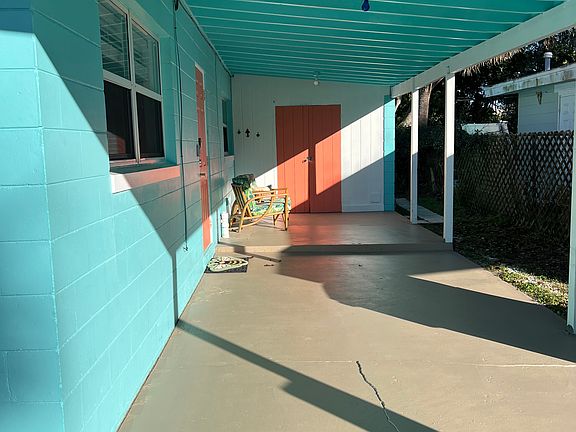 2nd image of 341 Woodland Ave #341