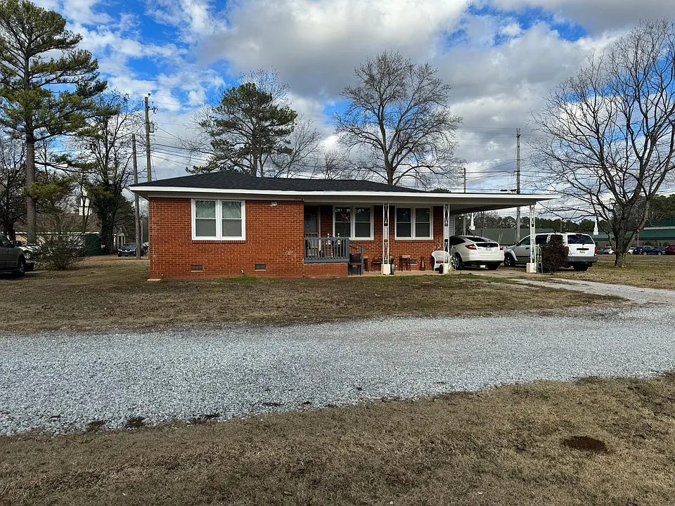 3803 Pulaski Pike NW