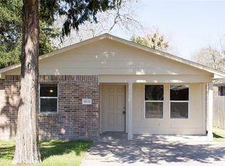 11832 24th St, Santa Fe, TX 77510