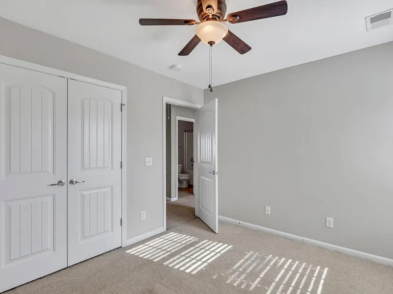 205 Ventura Pl — Photo 8