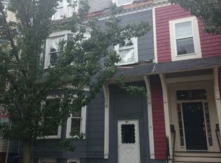 11 Mercer St, South Boston, MA 02127