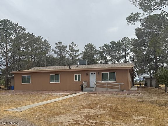 2nd image of 211 Lexis Ln #3