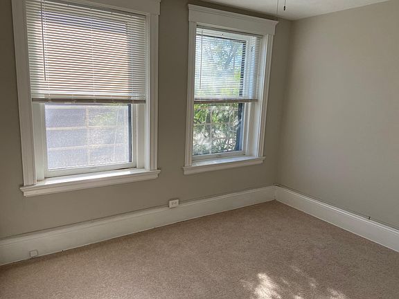 4th image of 4088 Erie St #10