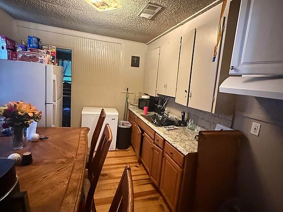 5th image of 3440 Hollywood St