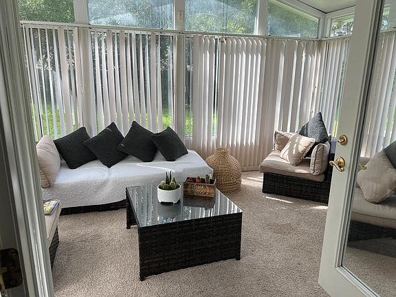 3rd image of 1601 Hammock Grove Ln