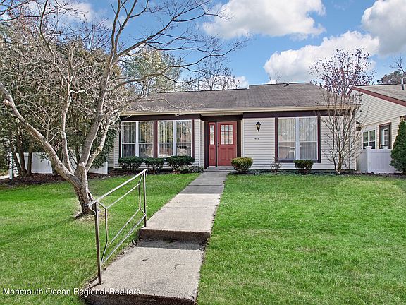 2nd image of 767A Liverpool Cir