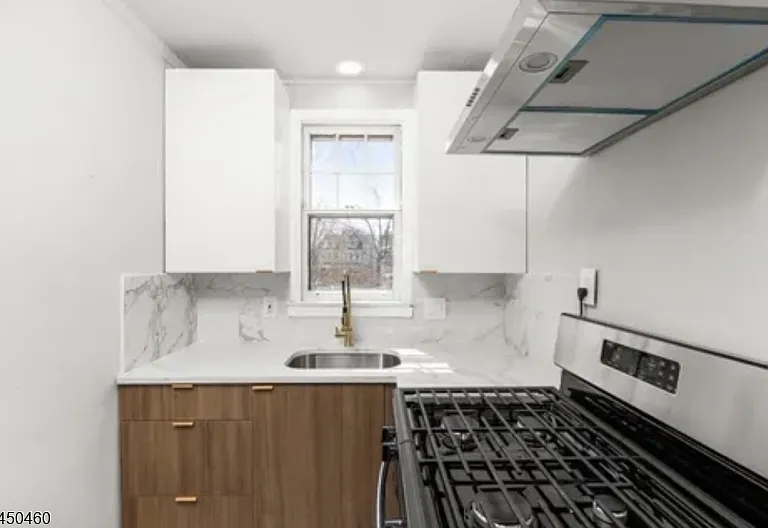 57 Sanhican Dr #1 — Photo 8