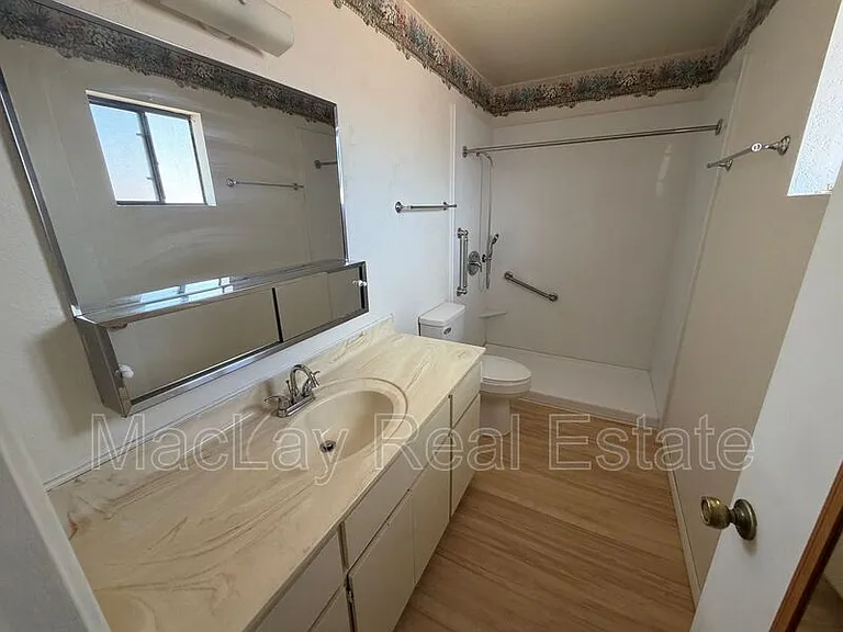 603 E Hondo Ave — Photo 7